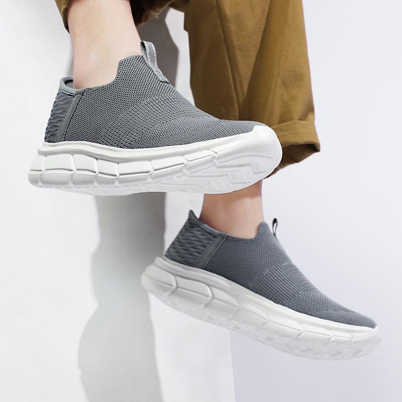 Summer fly-weaving slip on wear-resistant soft bottom casual shoes